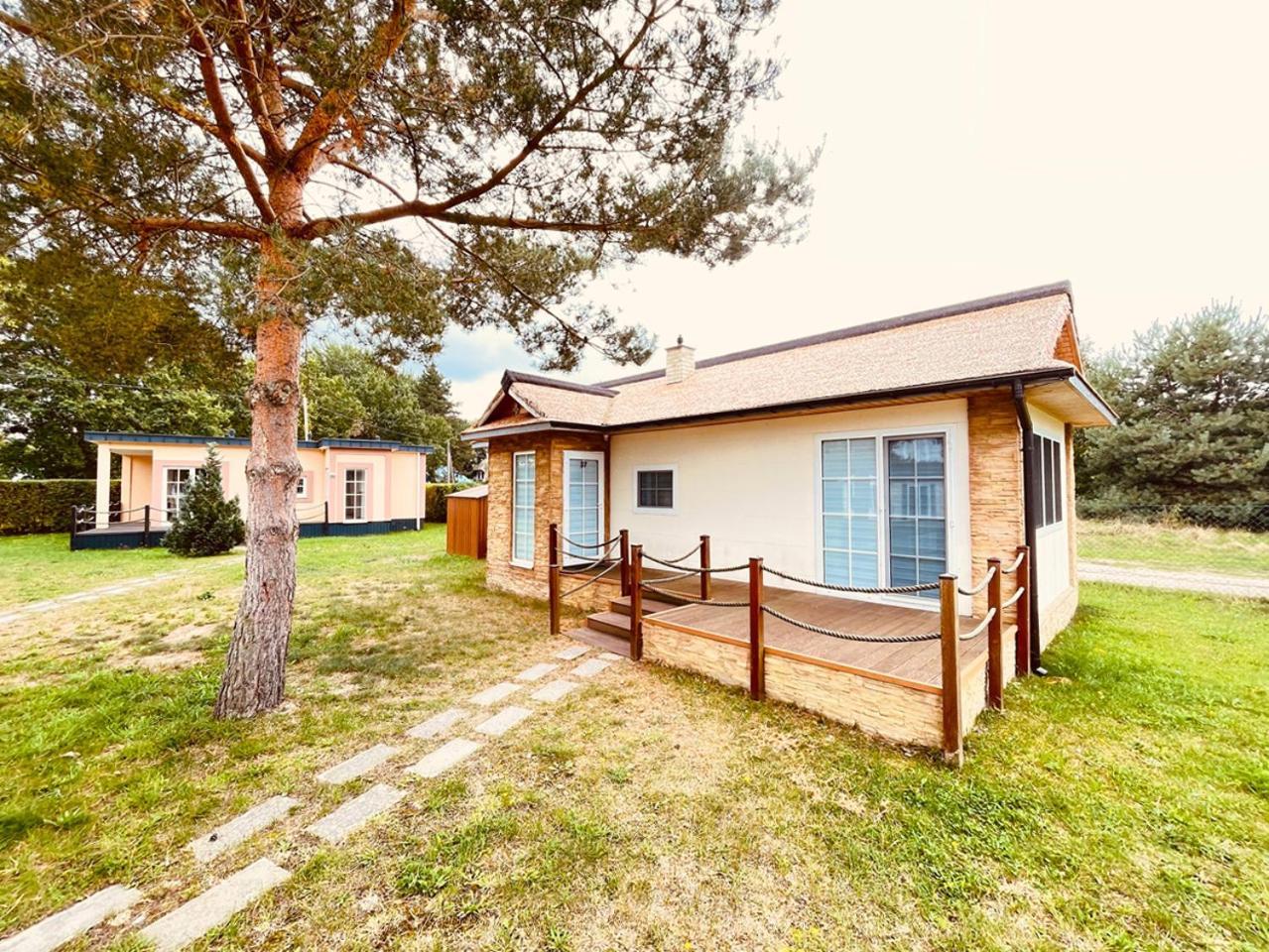 Regenbogen Suhrendorf Hotel Ummanz Екстериор снимка